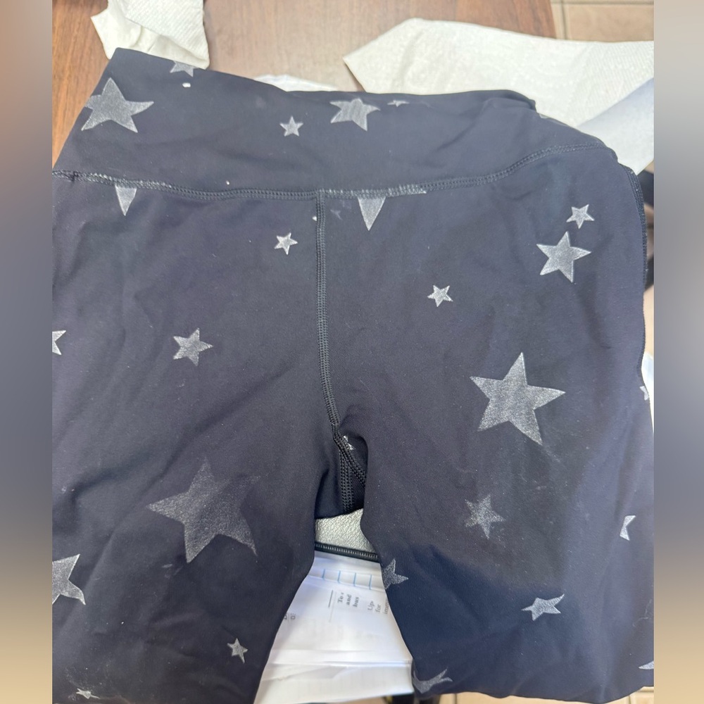 Black Star Pattern Leggings - Picture 7 of 7